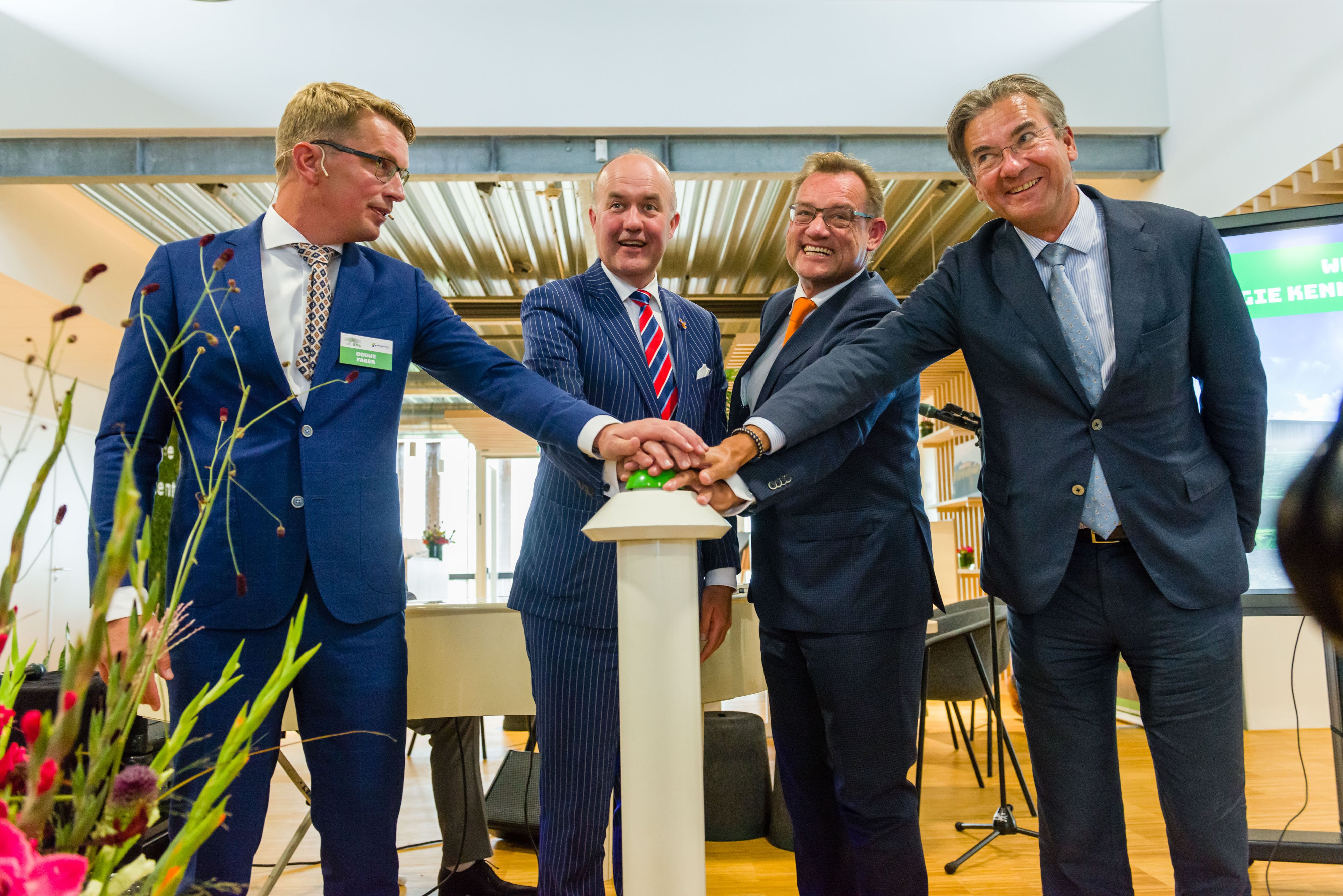 Opening EKL